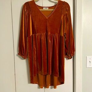 Orange Umgee top size Medium